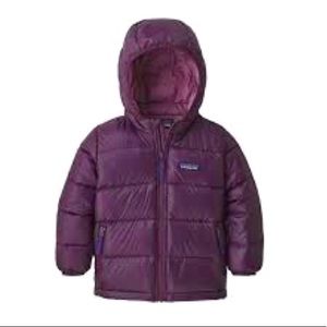 Patagonia Hi-Loft down hooded jacket, purple, girls 7-8.